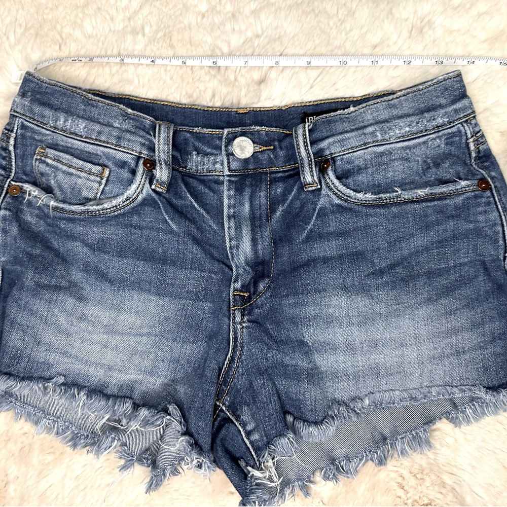 Women’s BlankNYC jeans shorts size 27